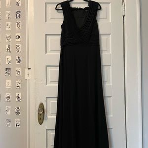 Vintage Tadashi Black Floor Length Gown in US size L